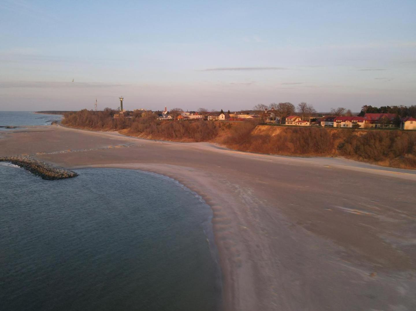 Domki Letniskowe "Sloneczna Polana" Jarosławiec Esterno foto